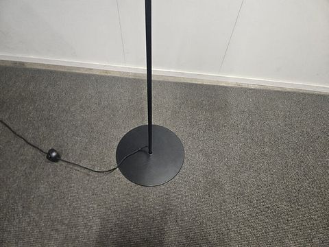Image 4/15