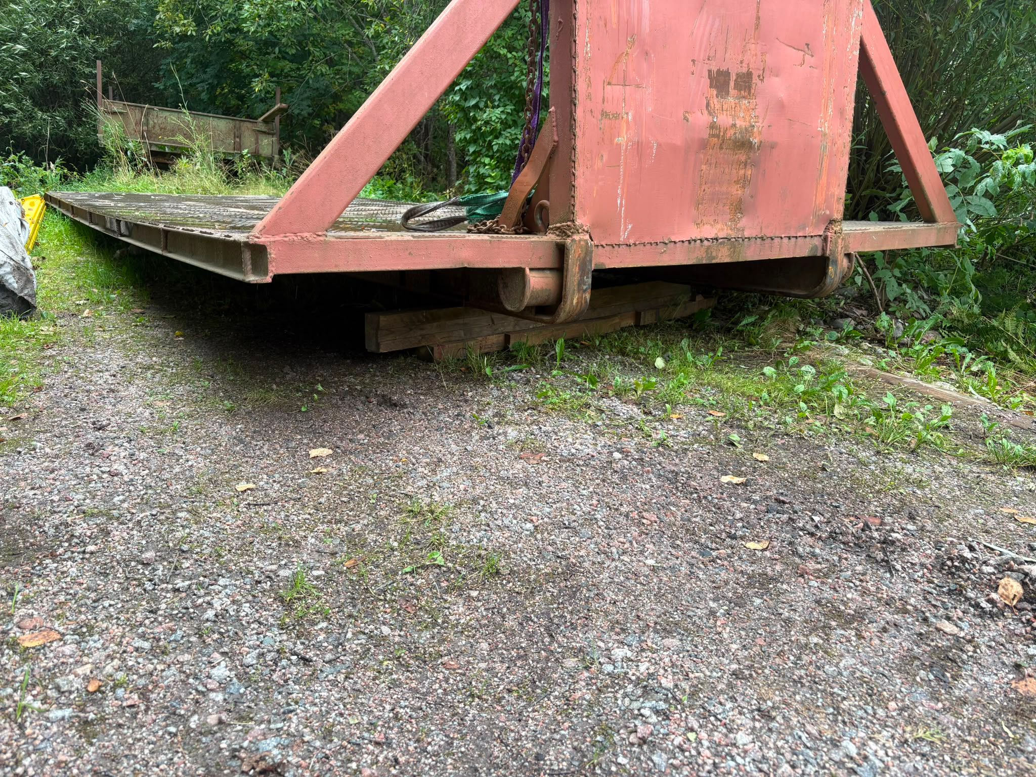 Image 4/5