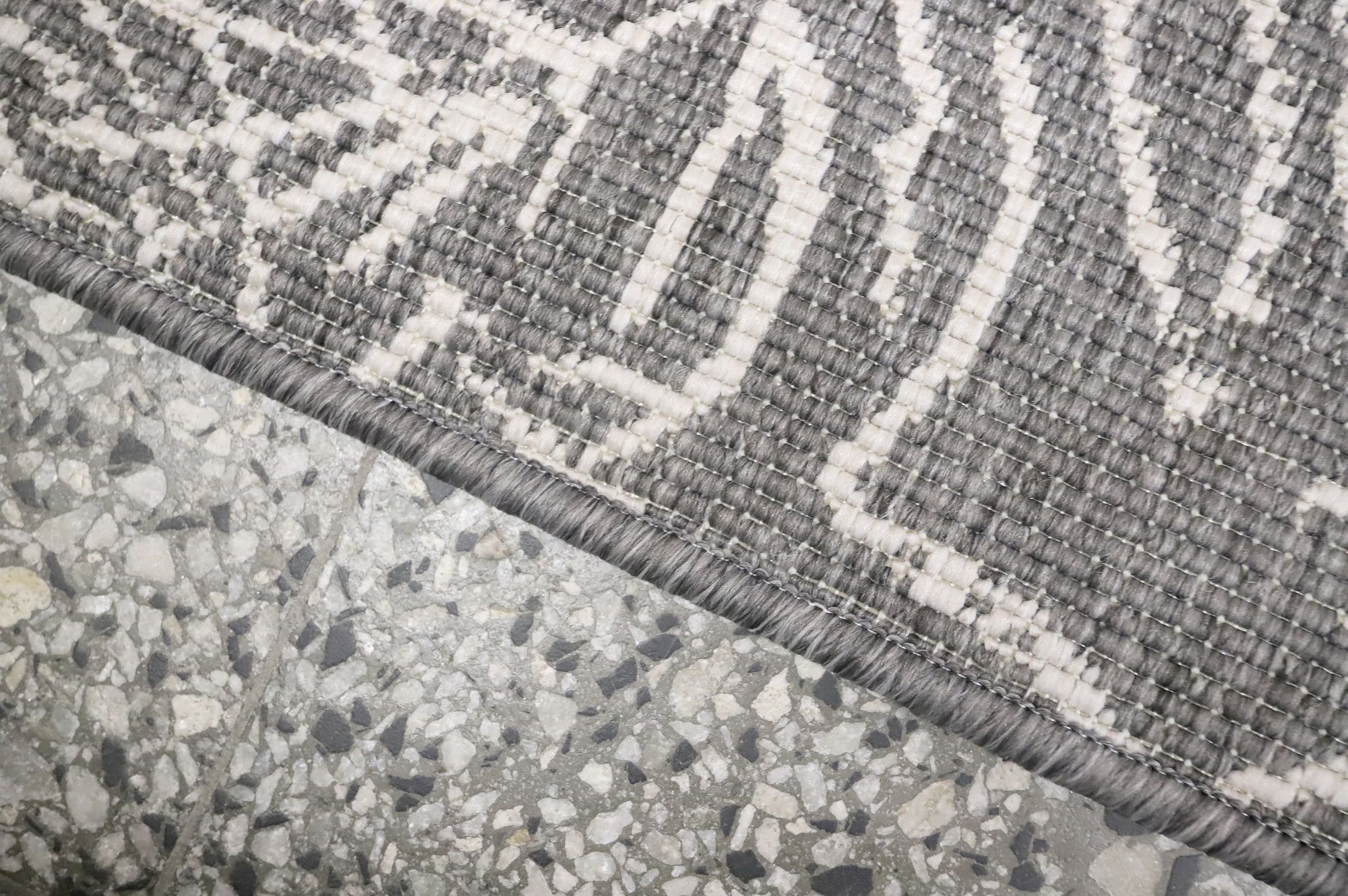 Image 6/7