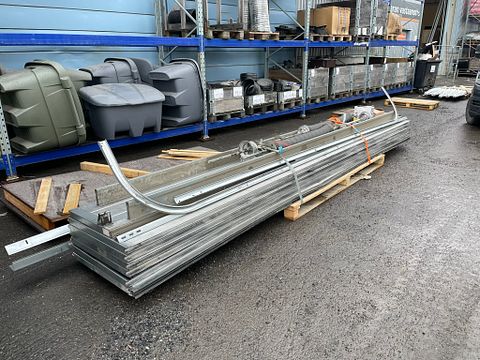 Image 6/6