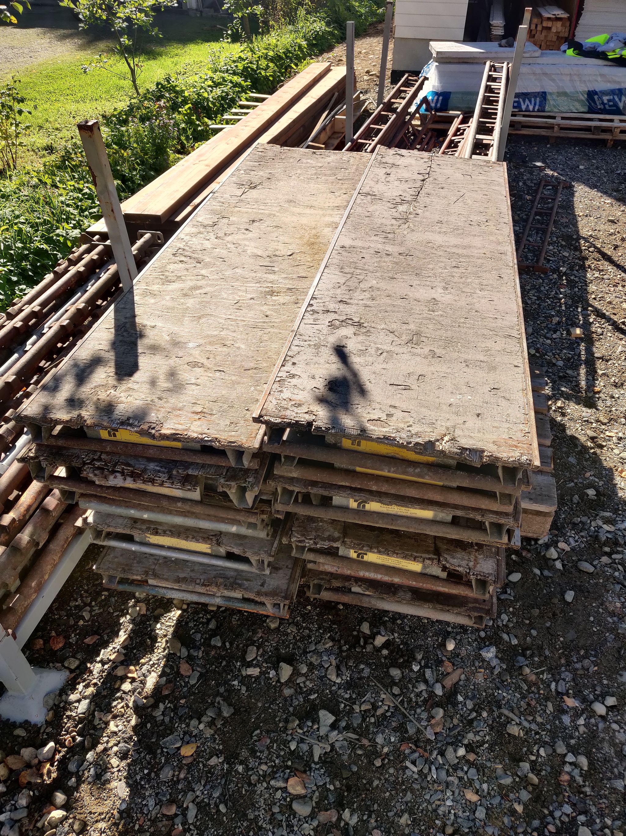 Image 8/8