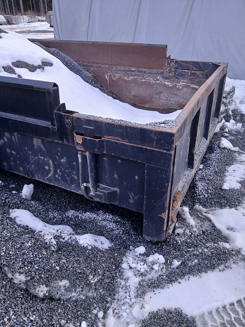 Image 4/4