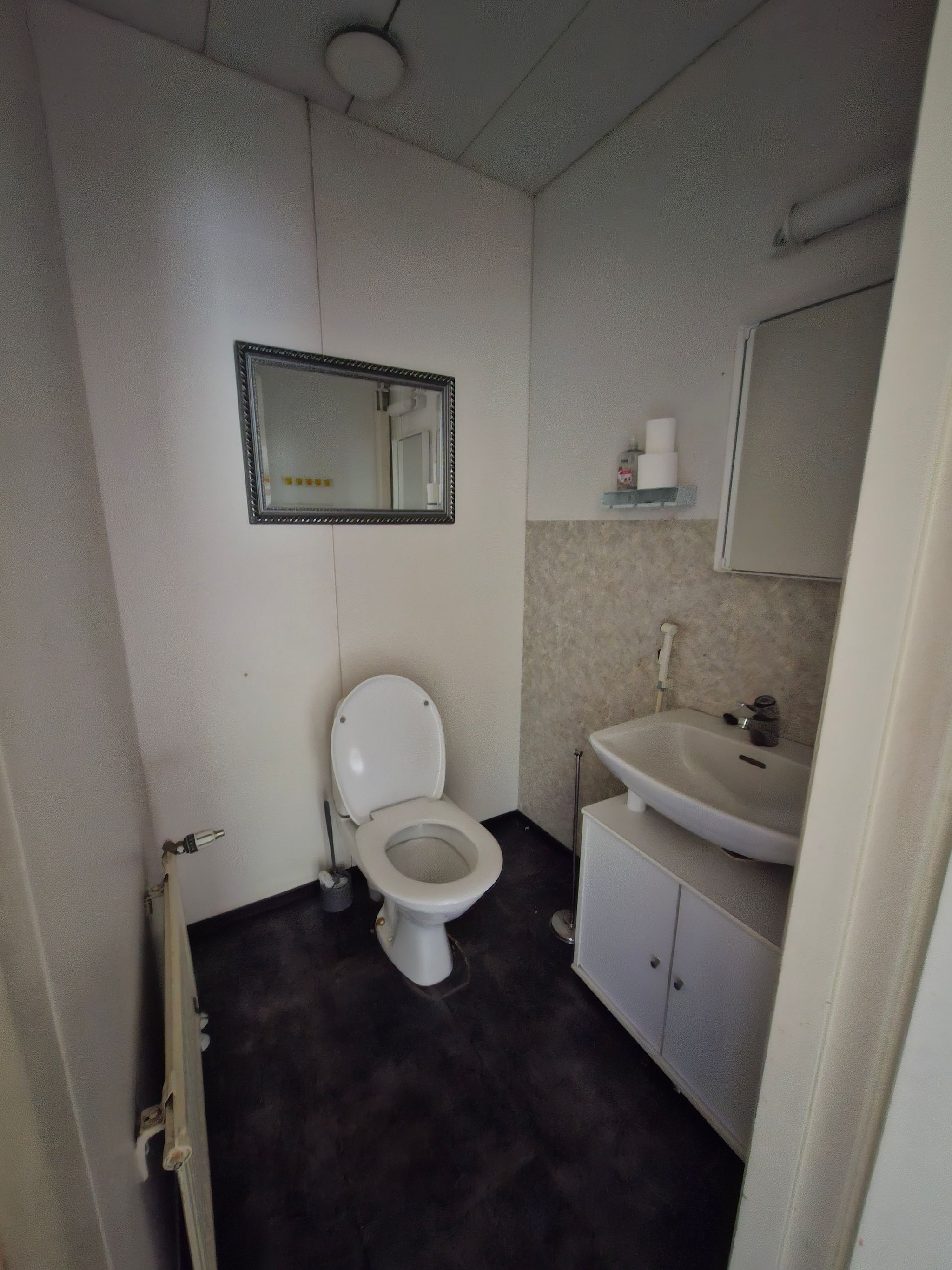 Image 32/46