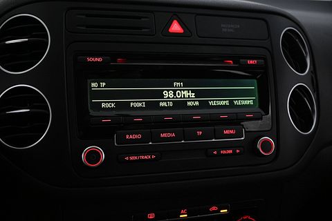 Image 16/30