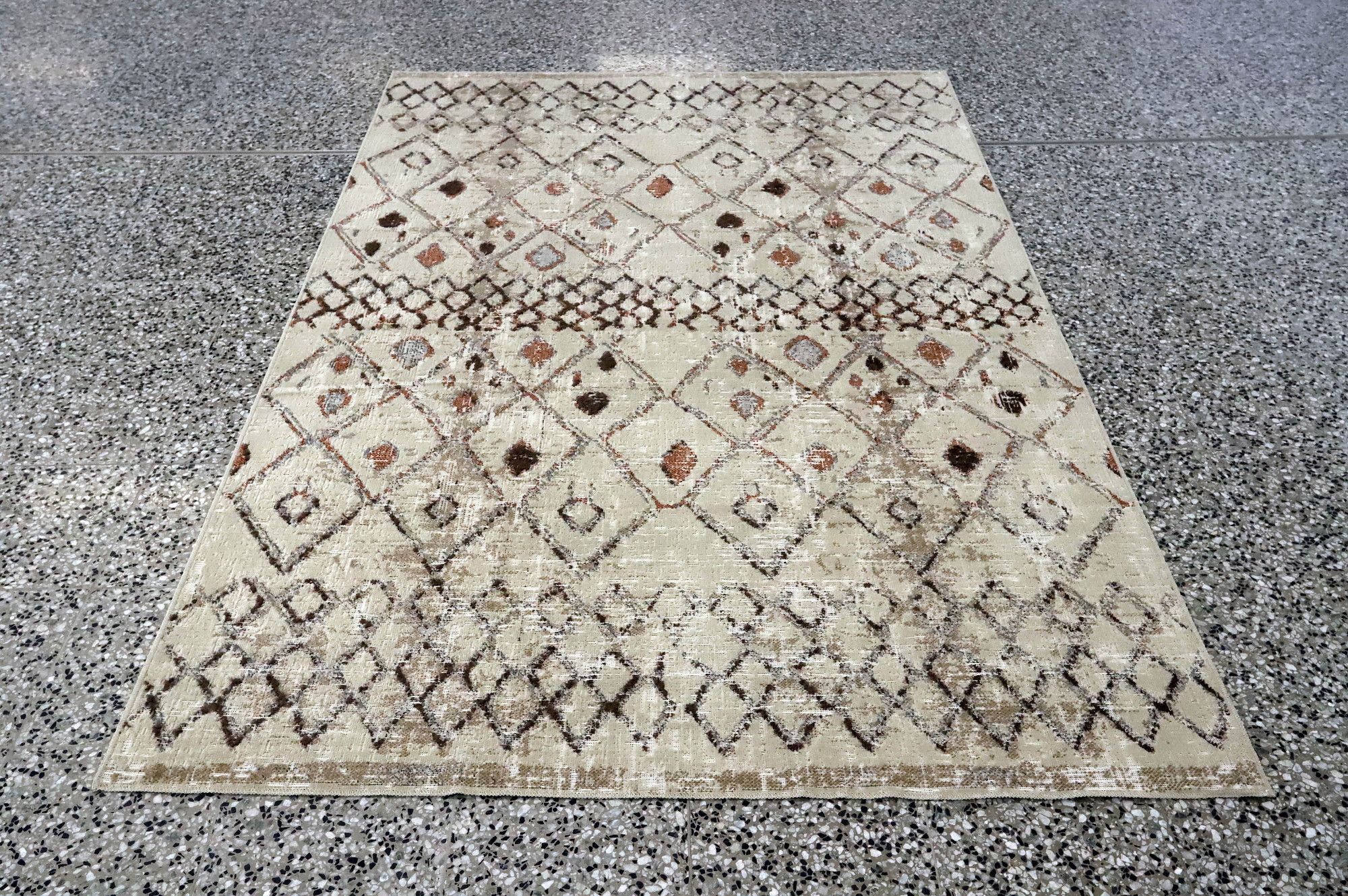 Image 1/7