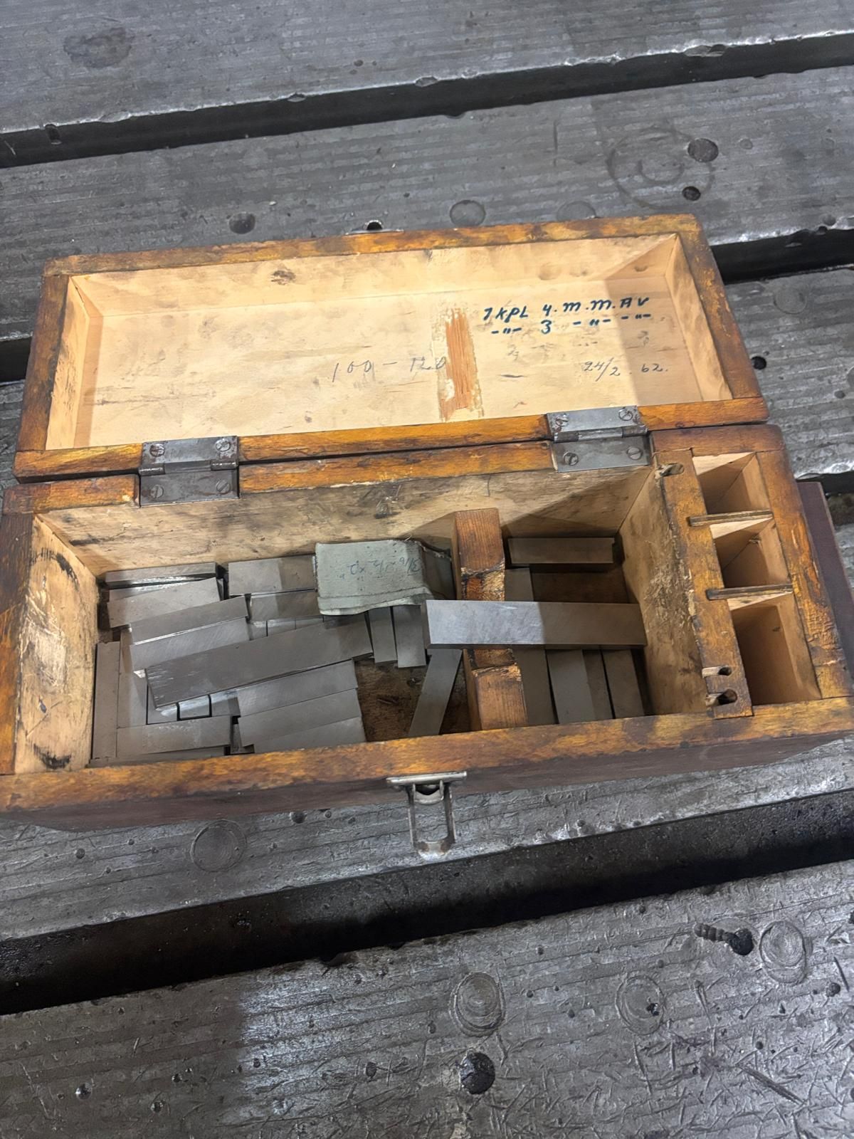 Image 34/36