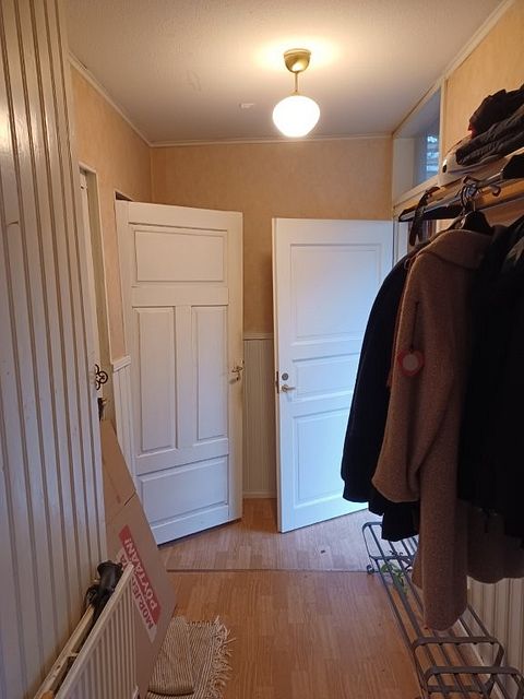 Image 68/100