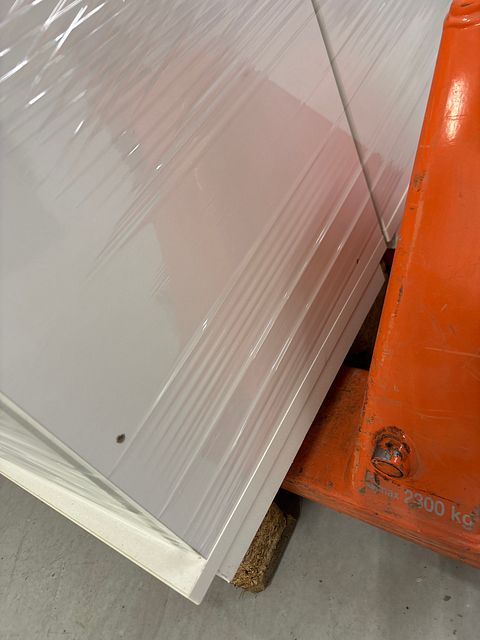 Image 3/5
