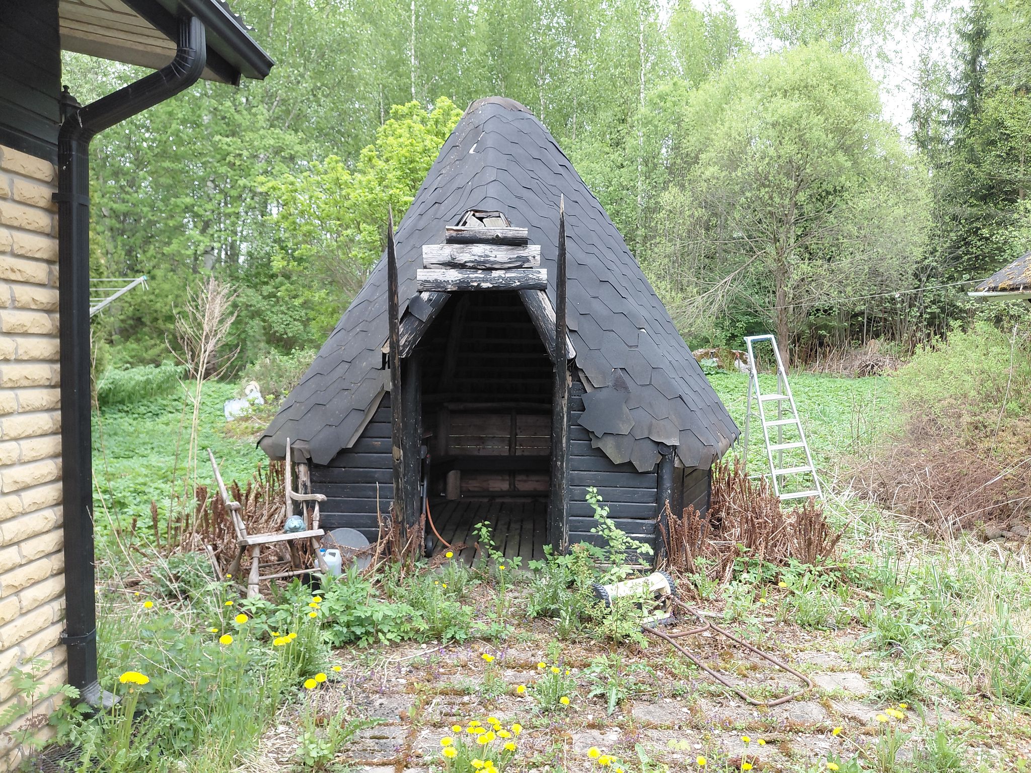 Image 13/40
