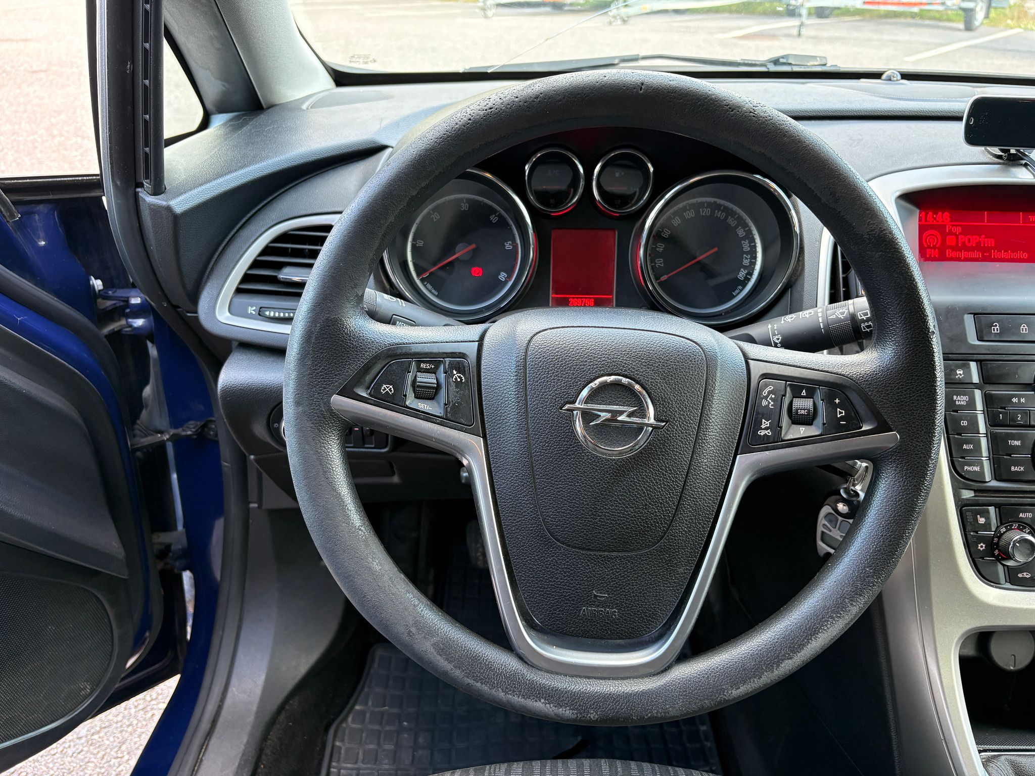 Image 6/27