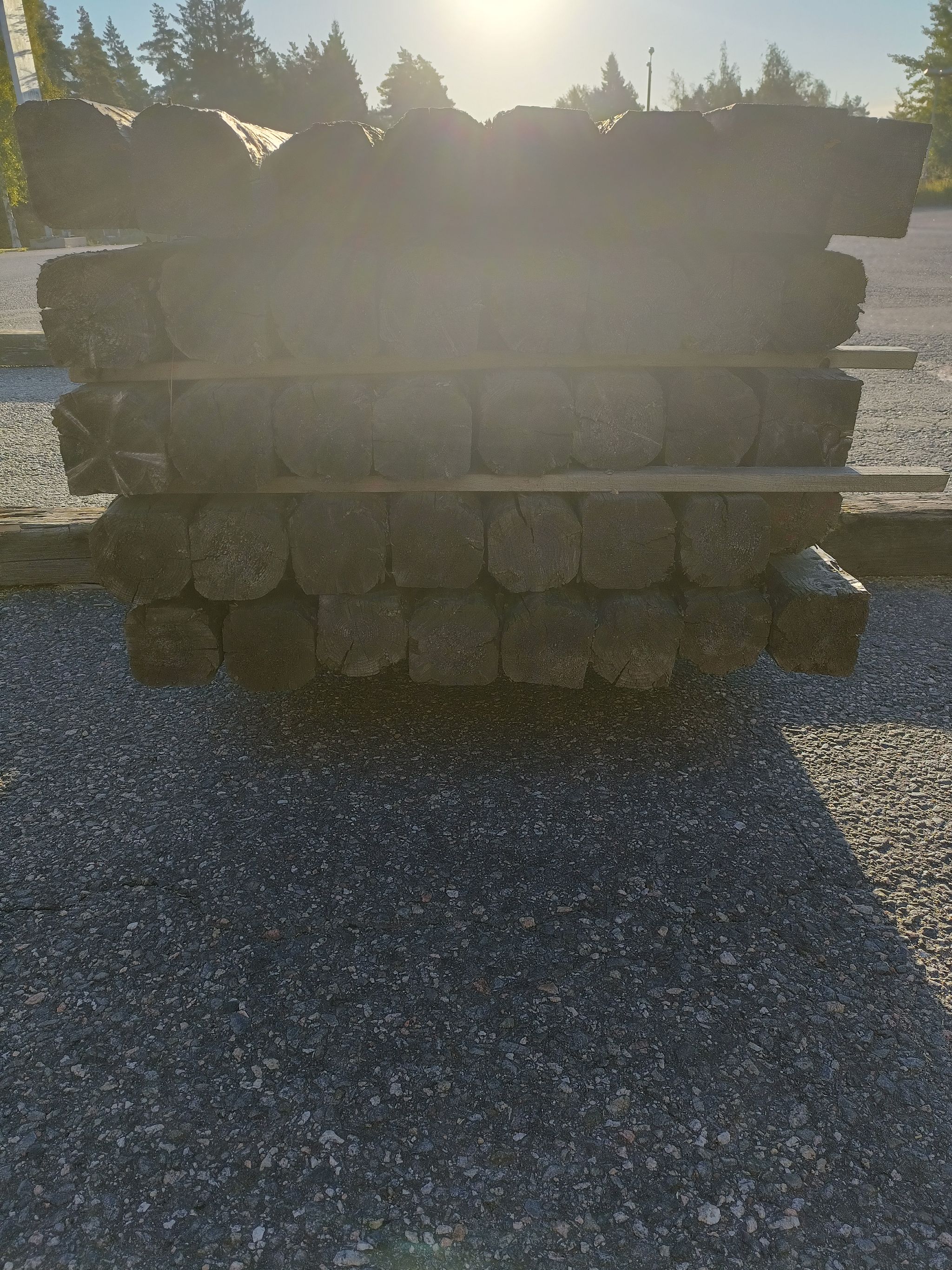 Image 4/4