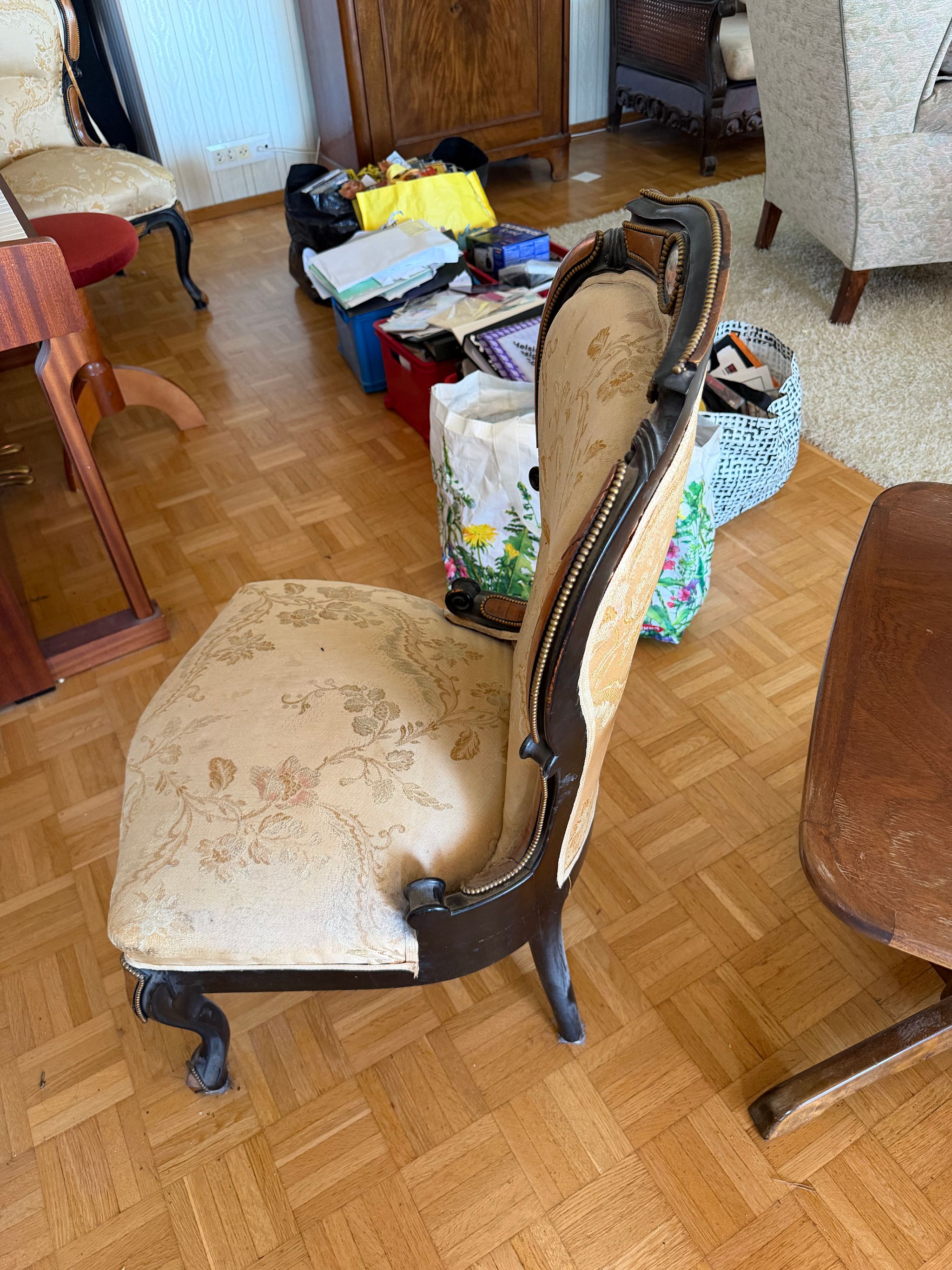 Image 8/15