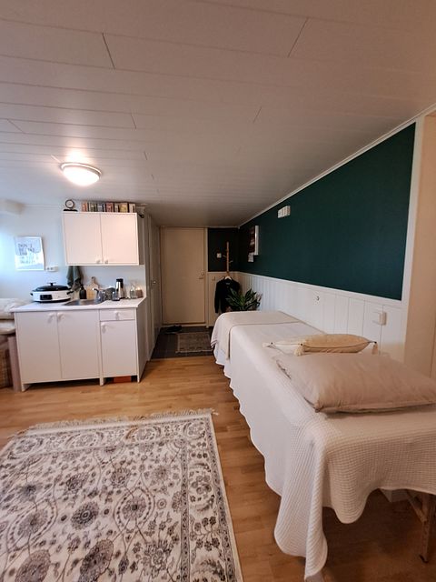 Image 6/14