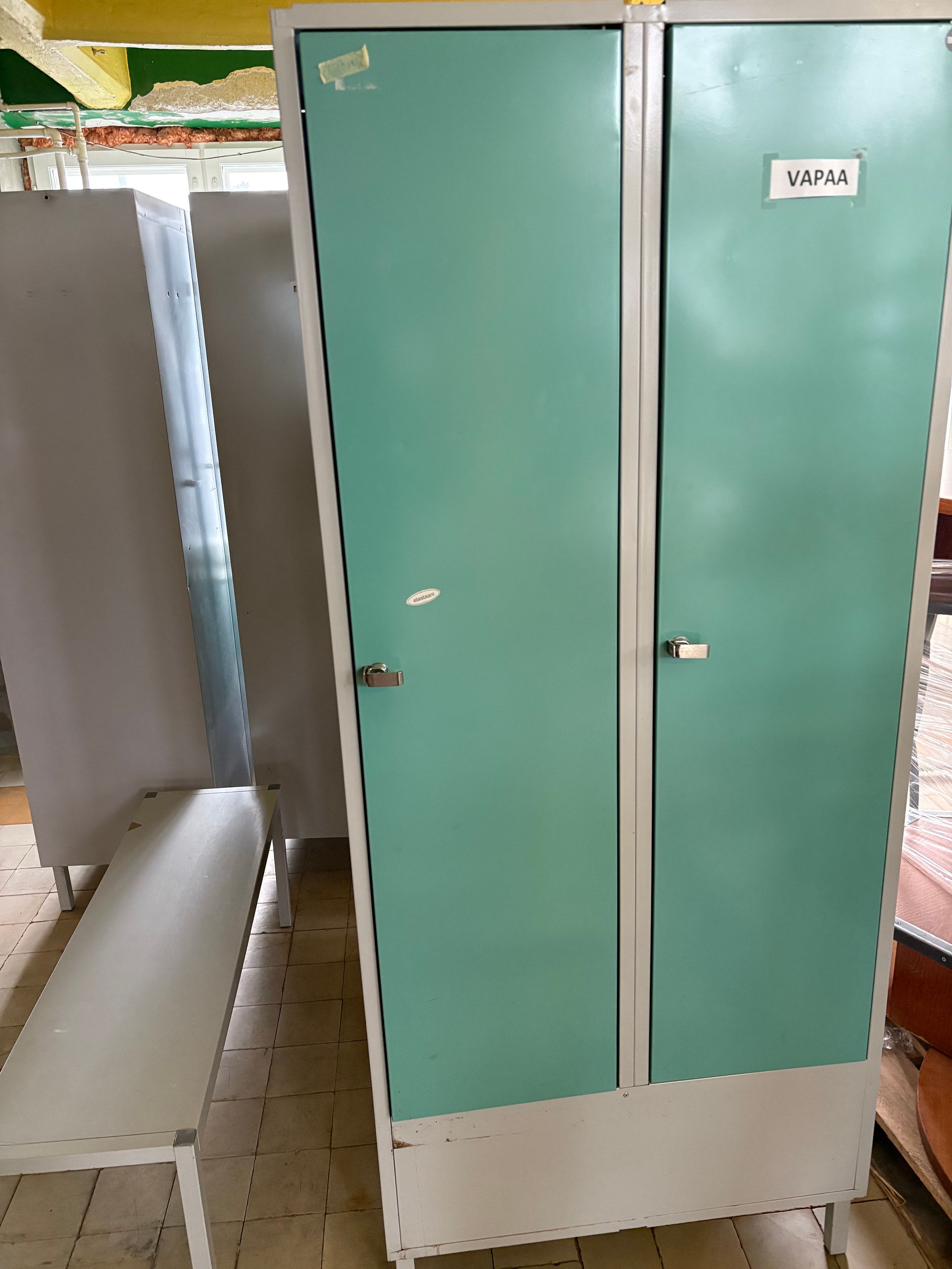 Image 6/6