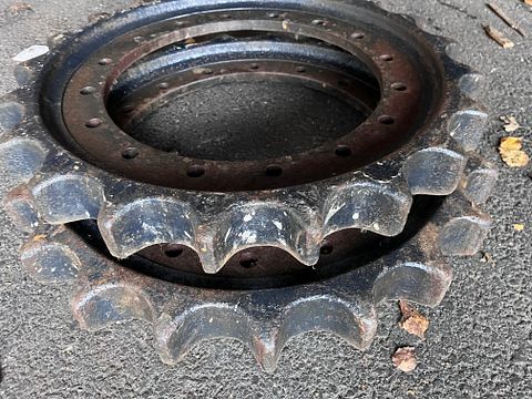 Image 1/3