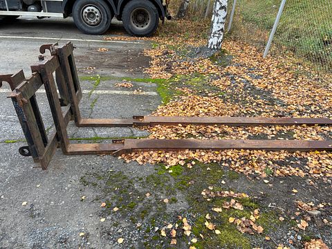 Image 3/3