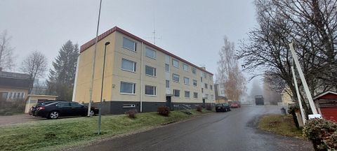 Image 1/12