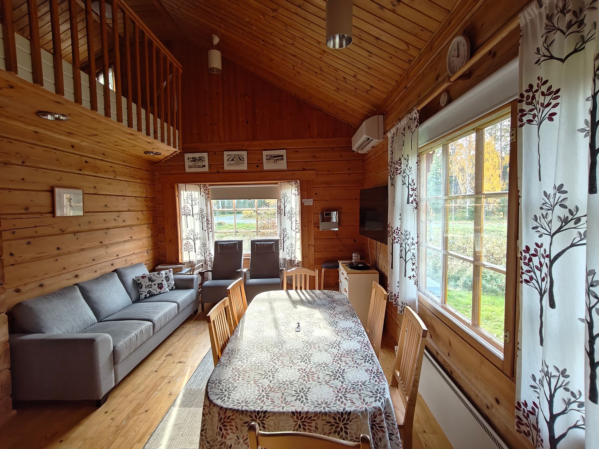 Image 5/10
