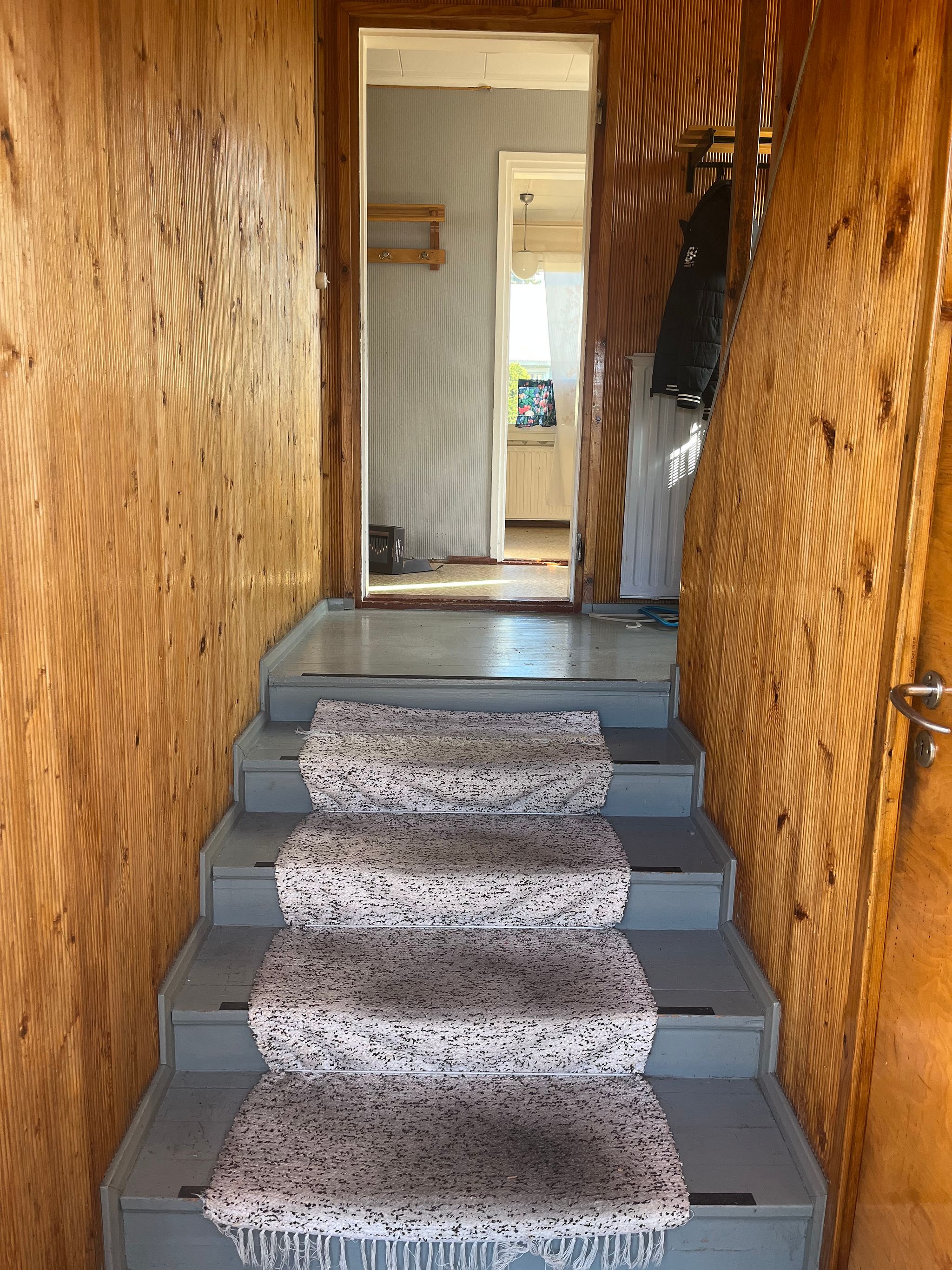 Image 10/85