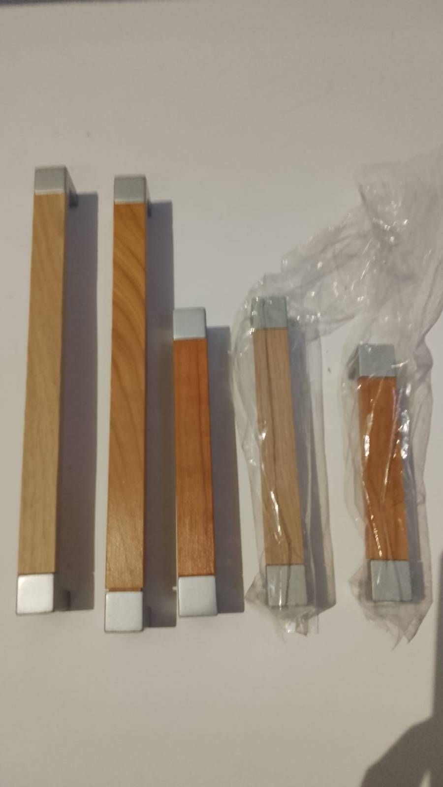 Image 1/12
