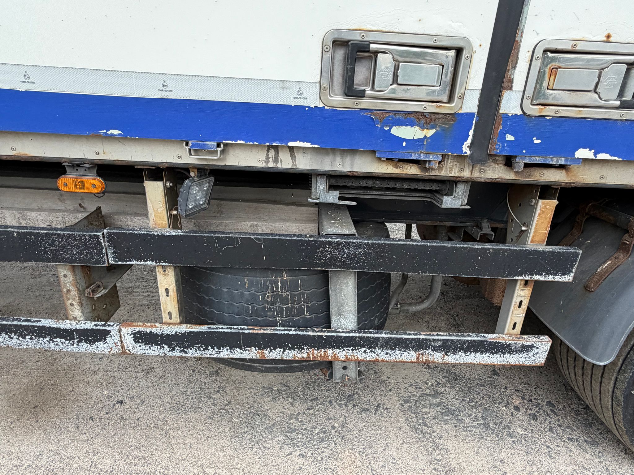 Image 7/17