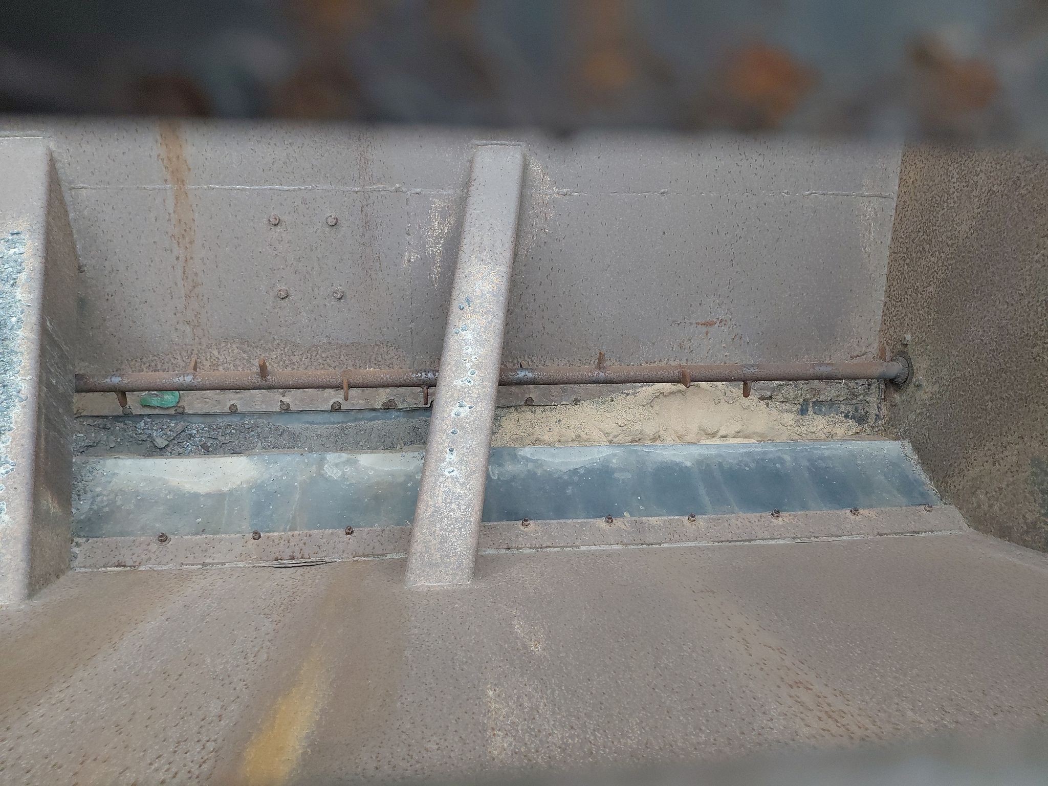 Image 7/9