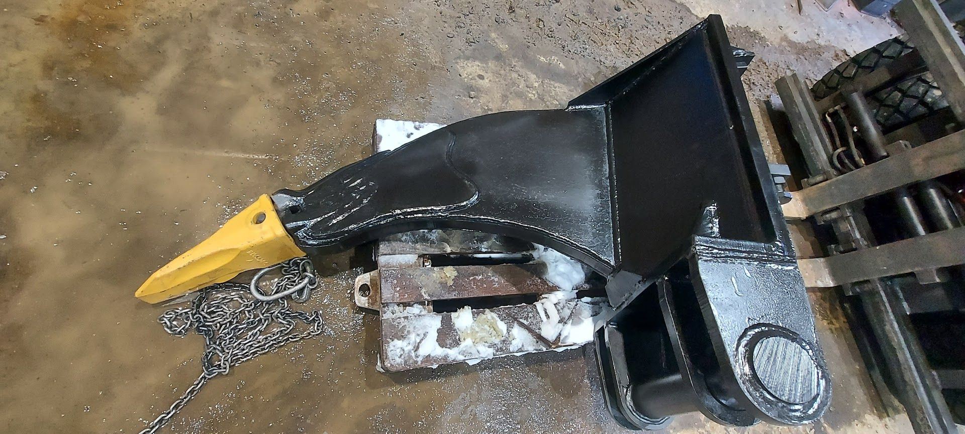 Image 13/19