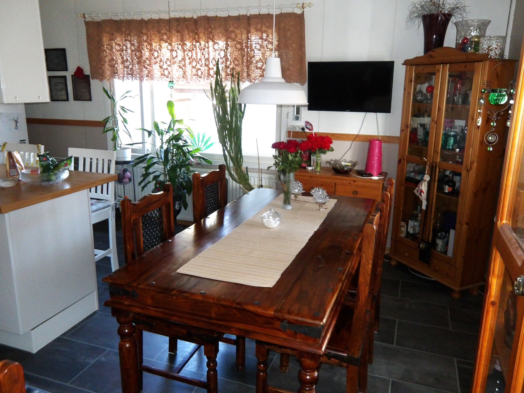 Image 7/42
