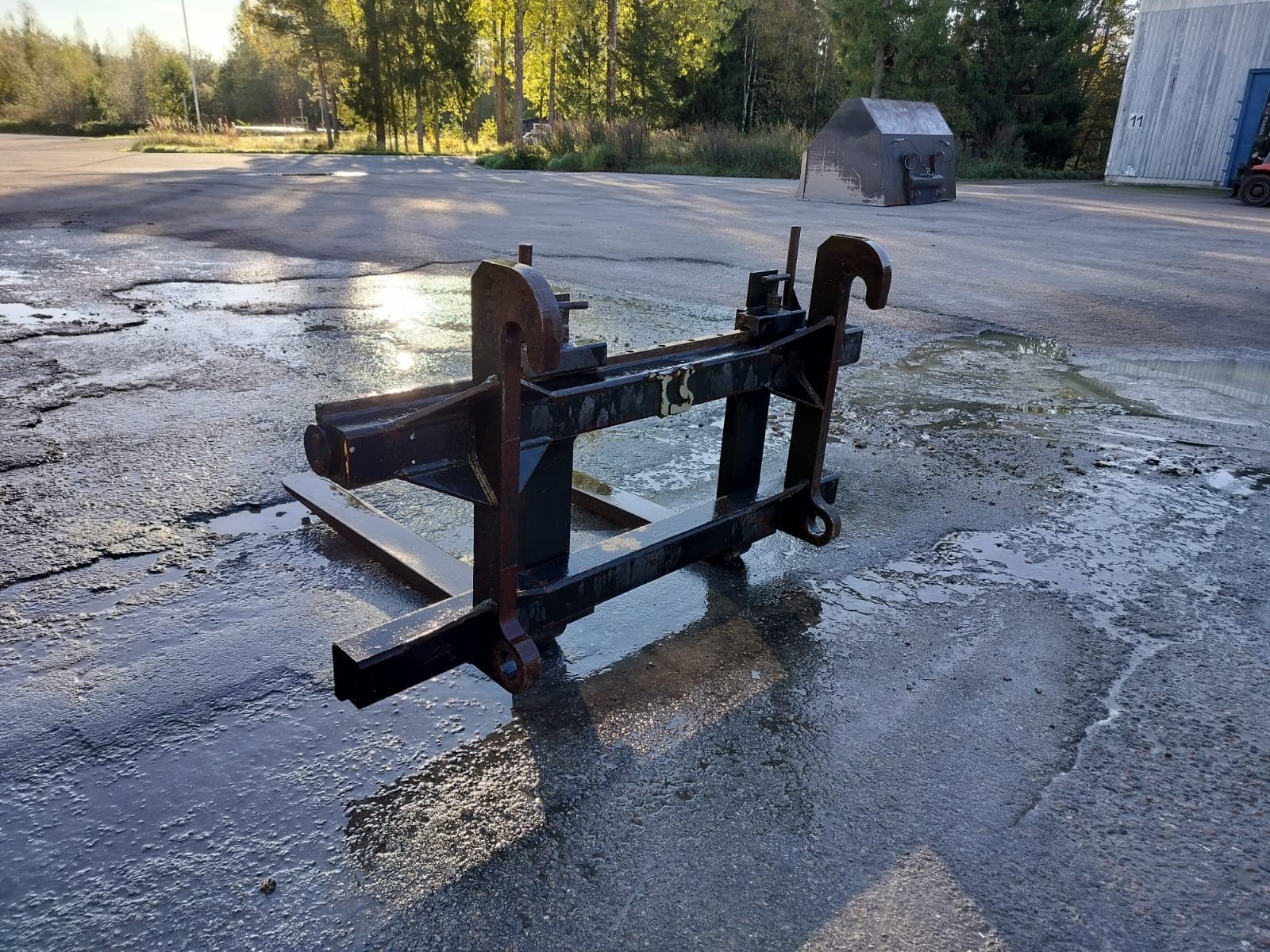 Image 3/6