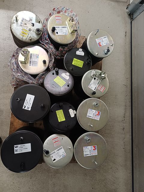 Image 1/5