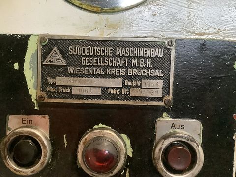 Image 3/5