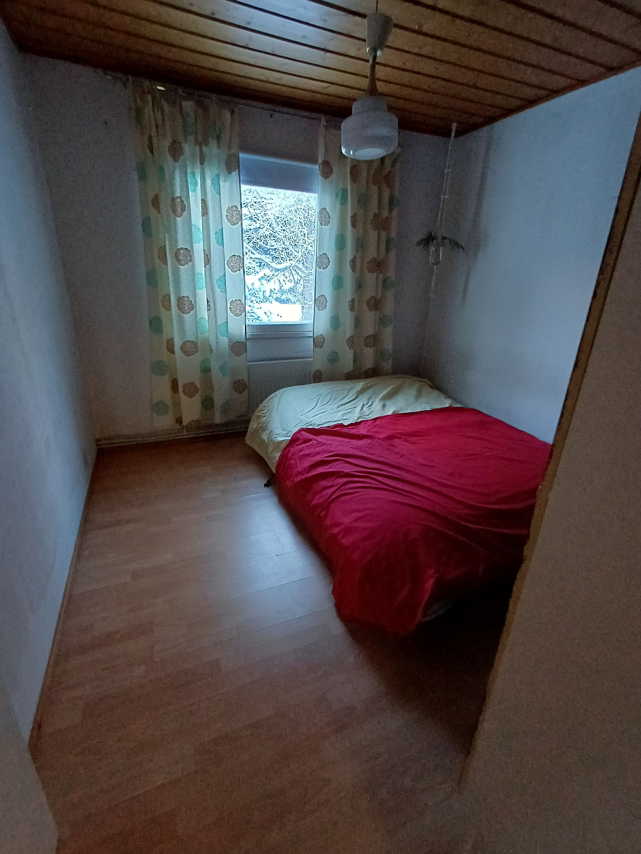 Image 19/43