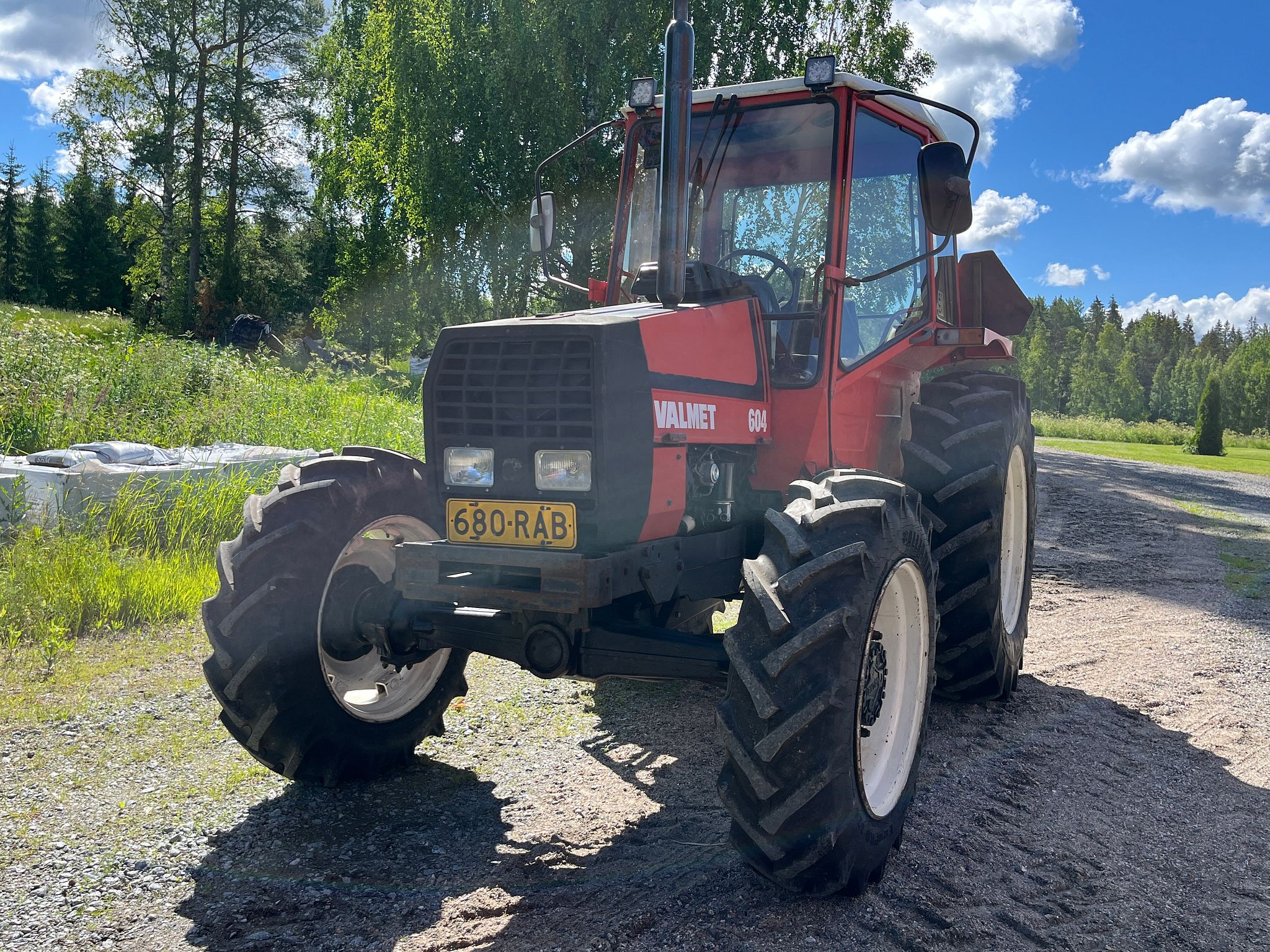 Image 3/47