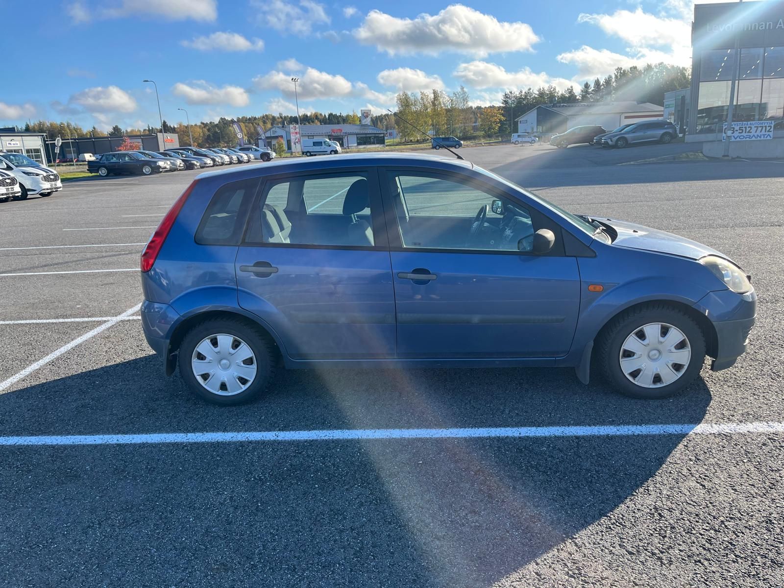 Image 3/19
