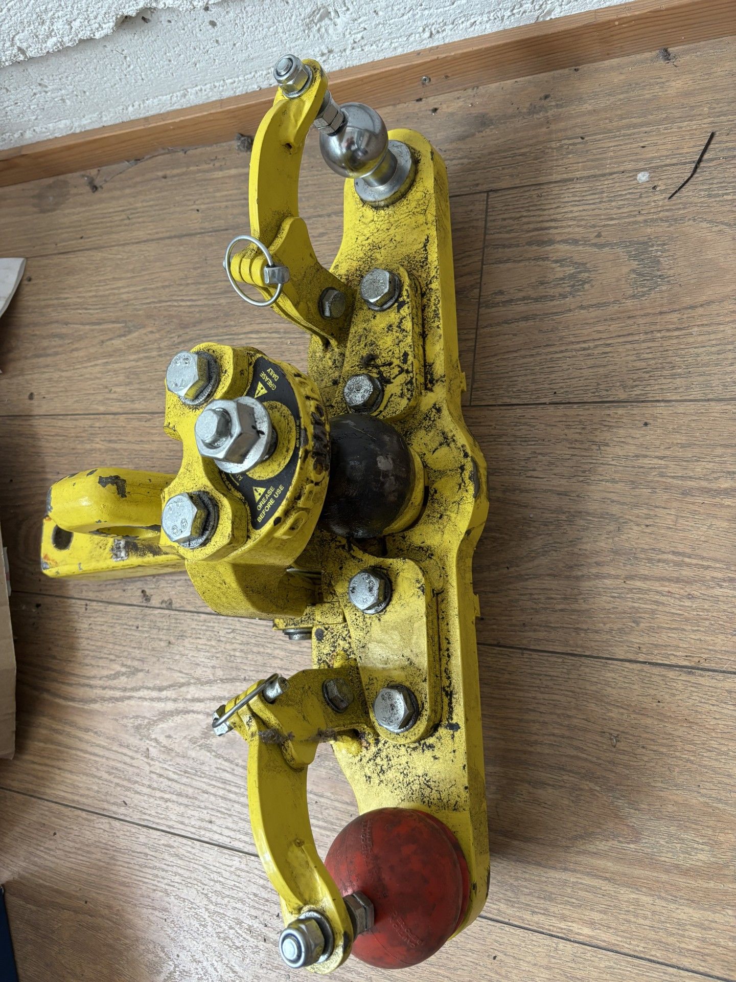 Image 1/2