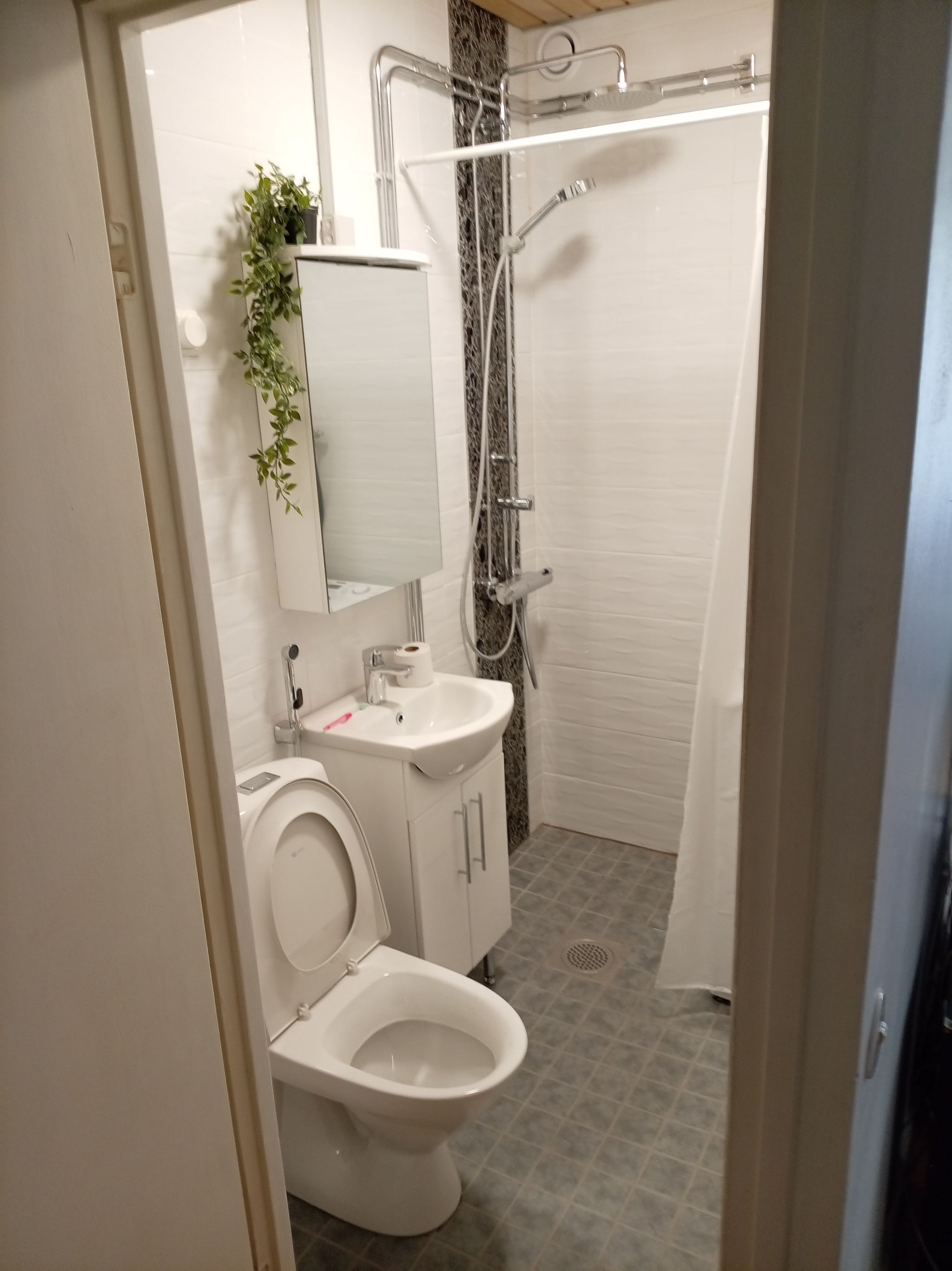 Image 8/14