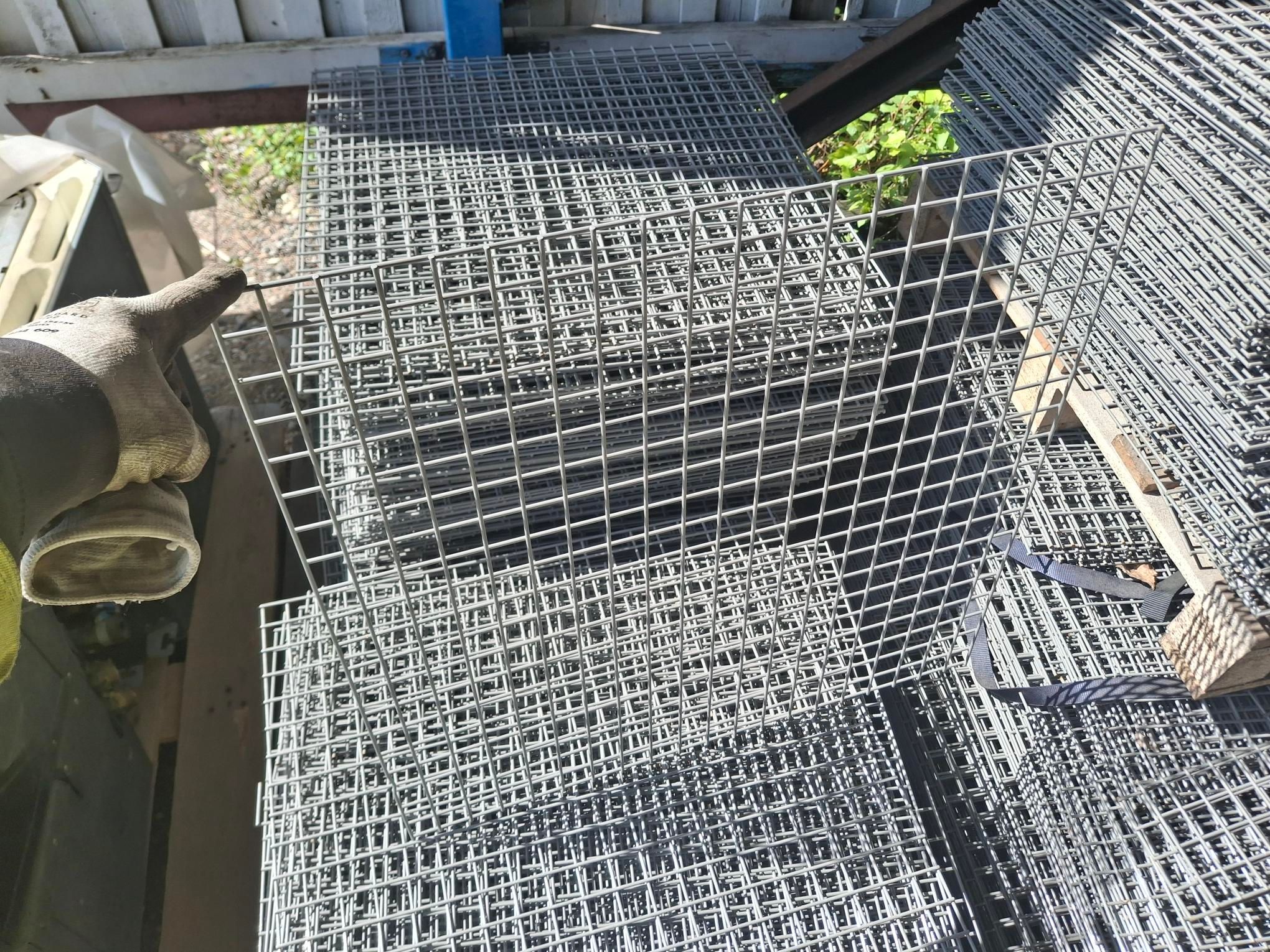 Image 4/5