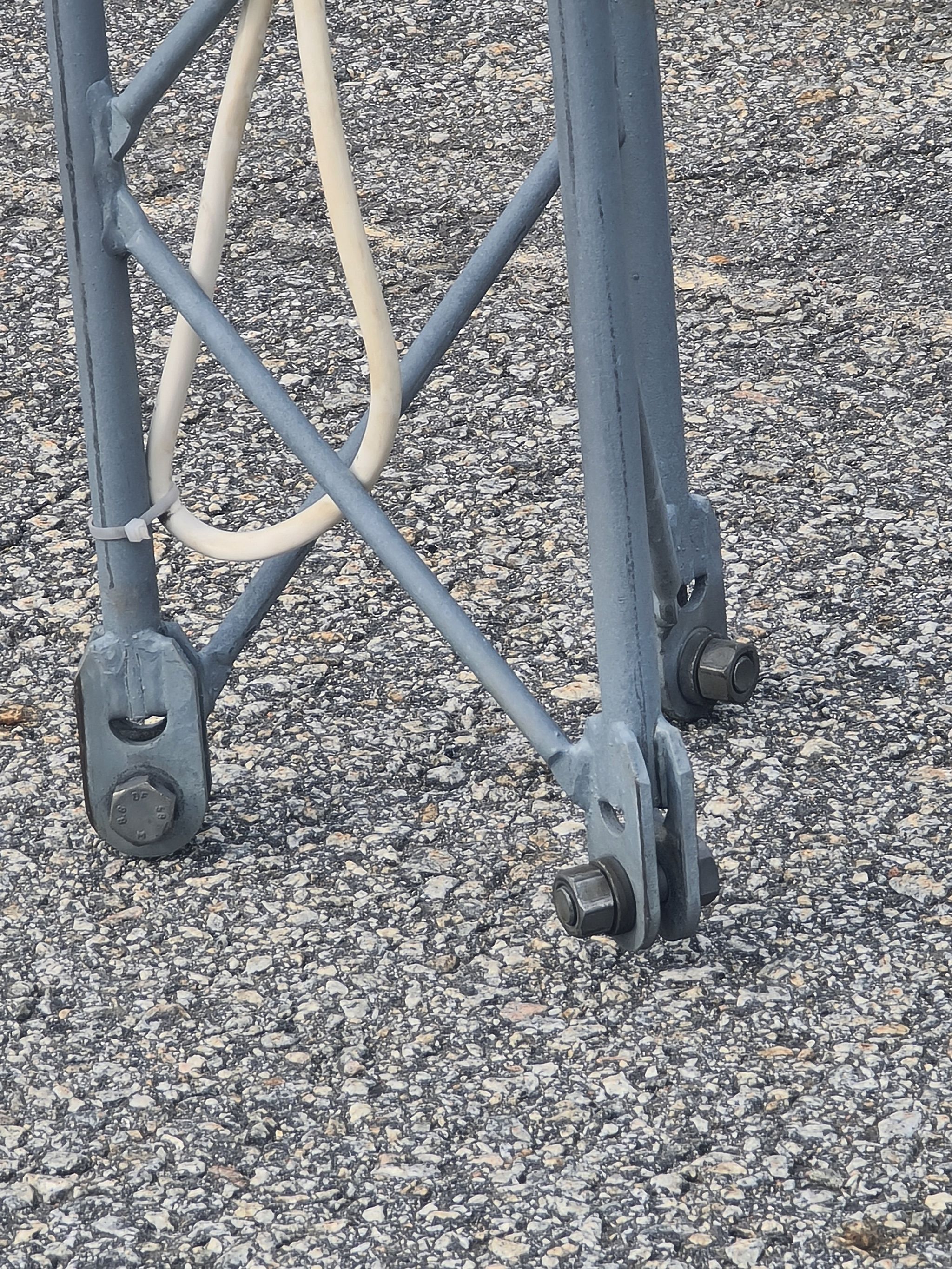 Image 4/10