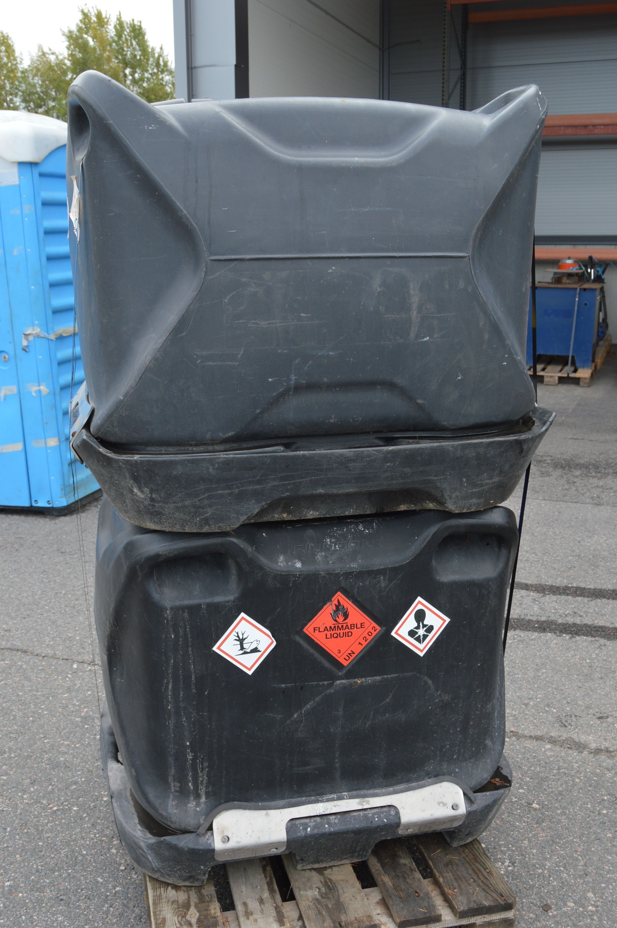 Image 4/9