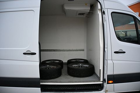 Image 22/27