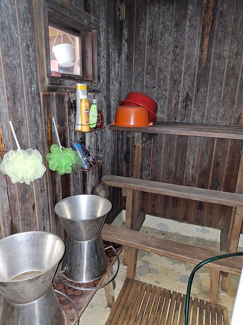 Image 19/23