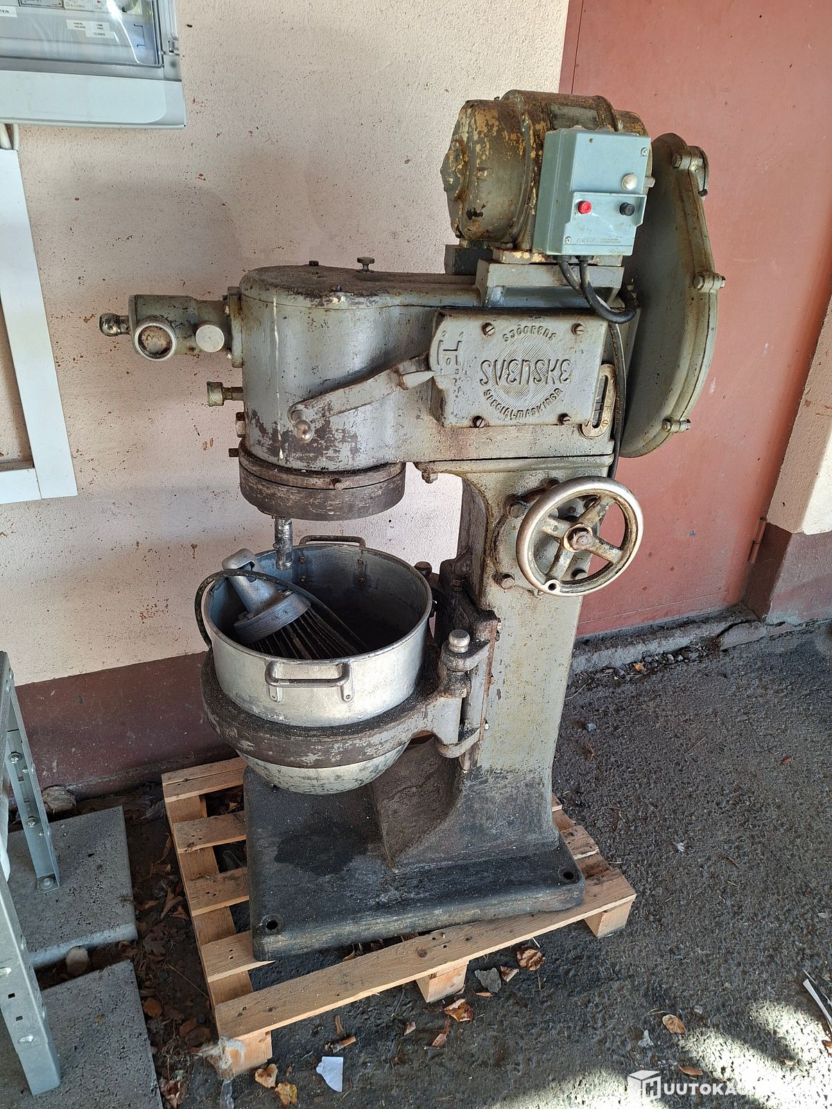 Yleiskone 30L svenske, Lapua的来源图片