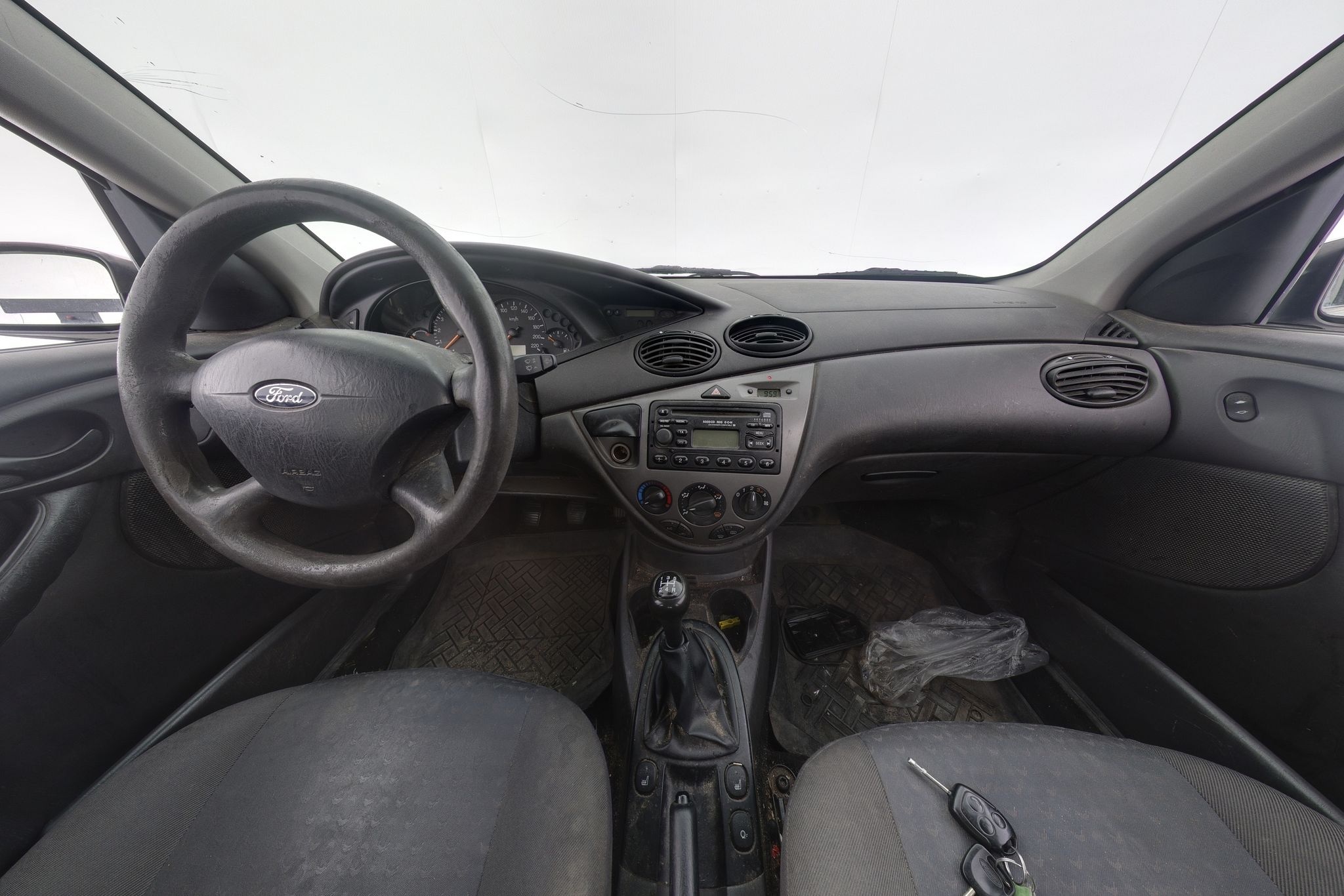 Image 8/44
