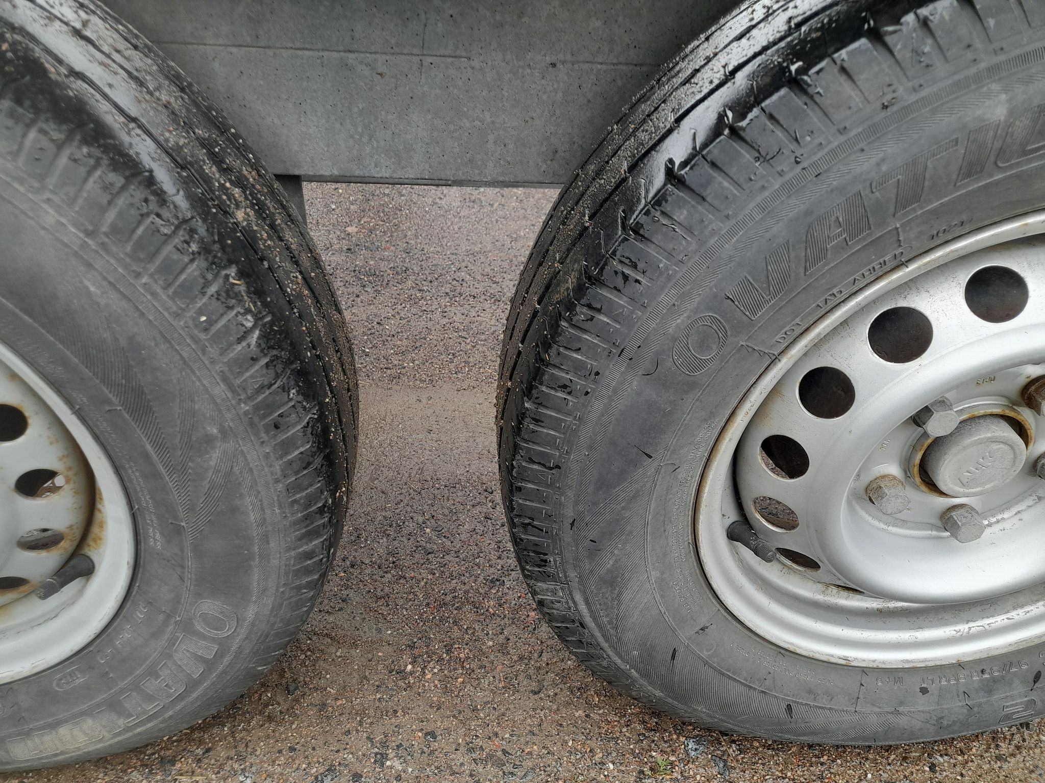 Image 14/28