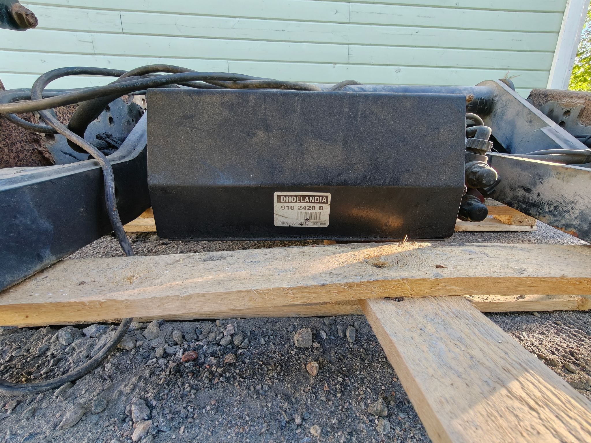 Image 3/3
