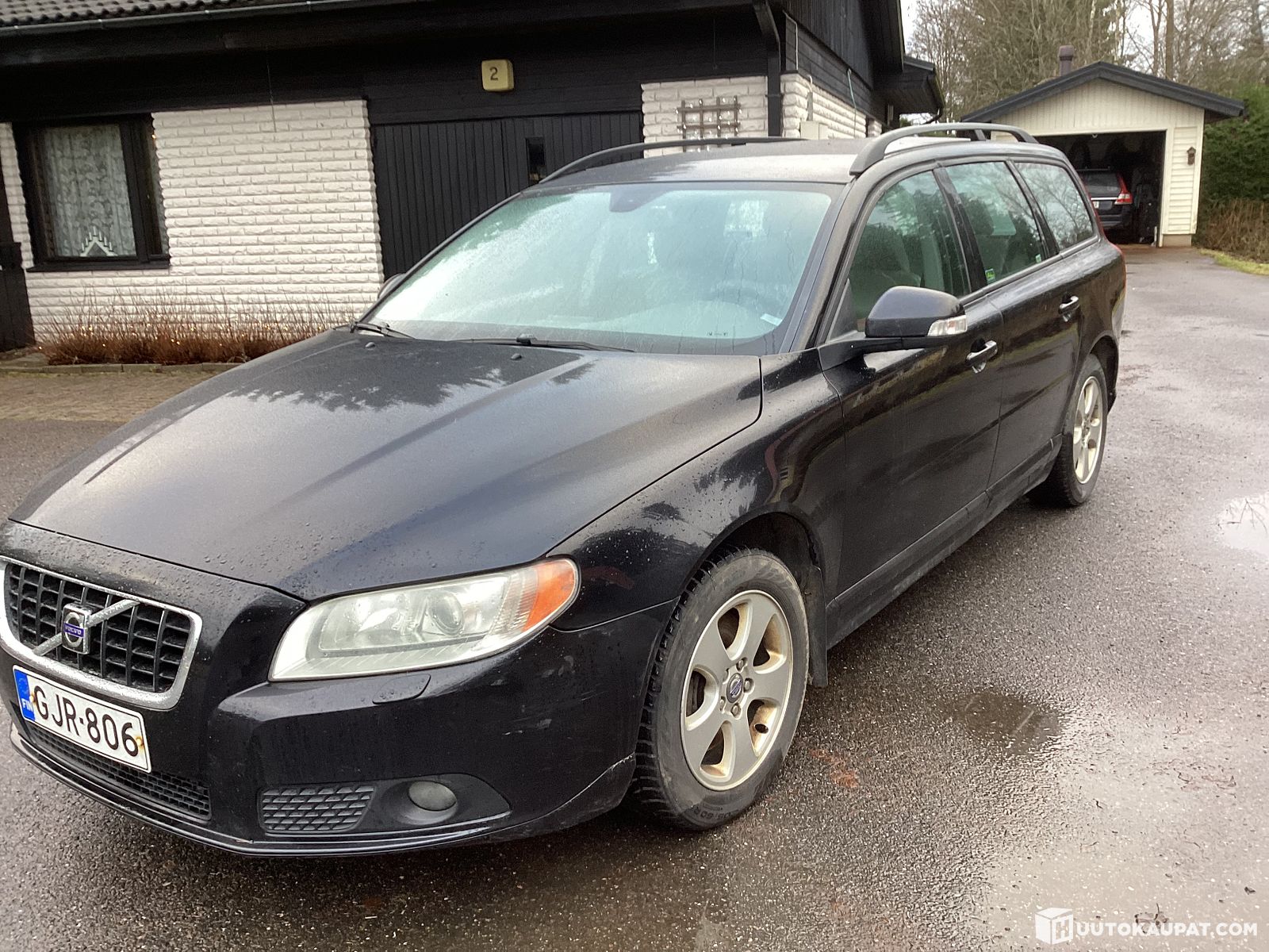 volvo-v70-2007-p-yty-huutokaupat
