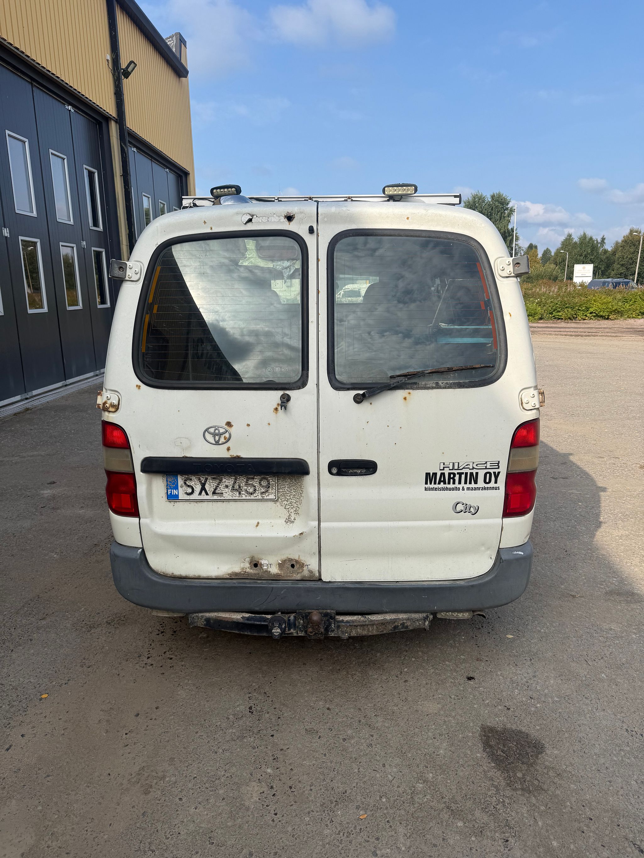 Image 2/11
