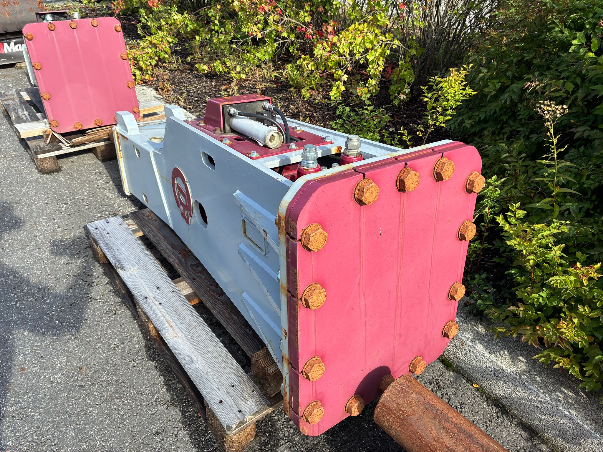 Image 2/6