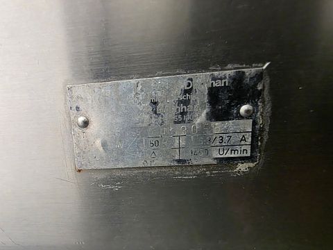 Image 3/7