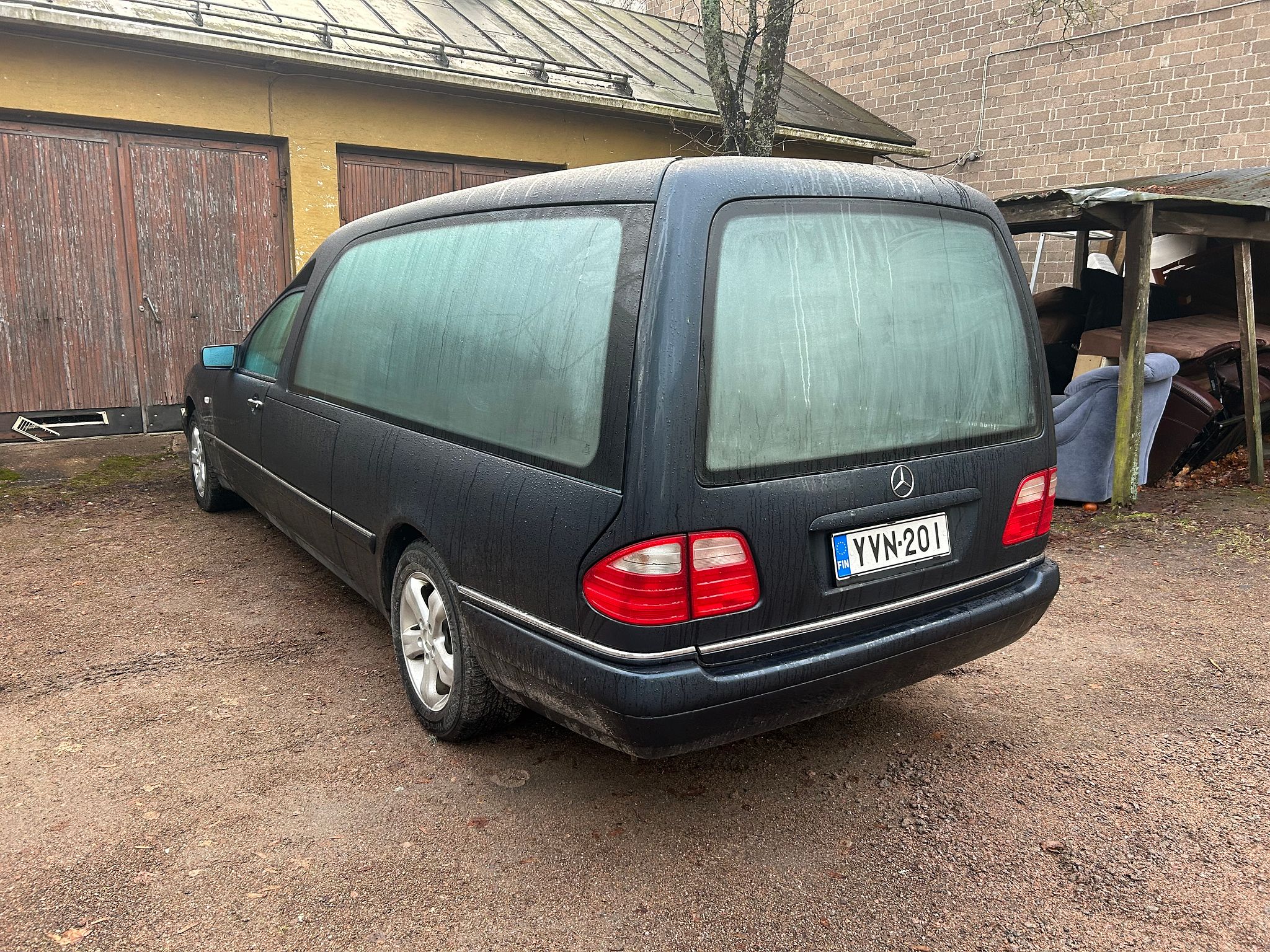 Image 7/8